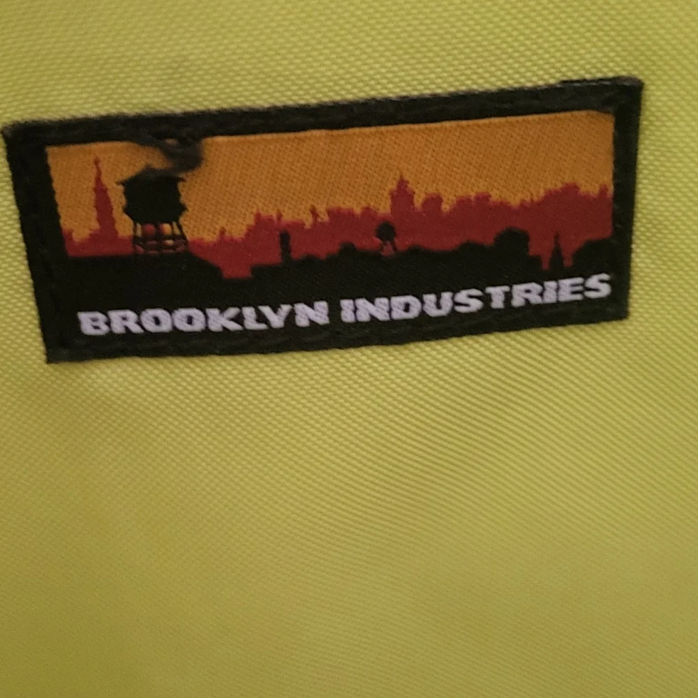 Brooklyn Industries Stylish Tan and Brown Messenger Bag